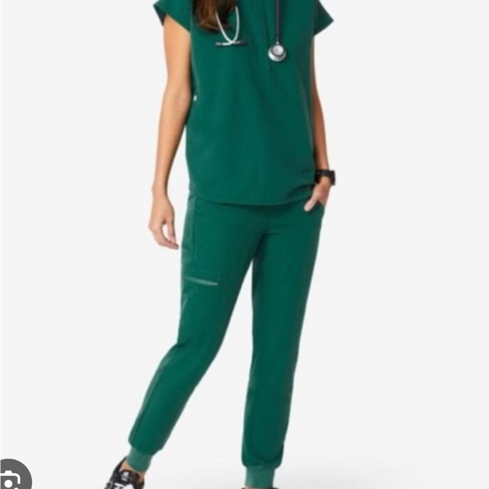 Green Women's Scrub Set